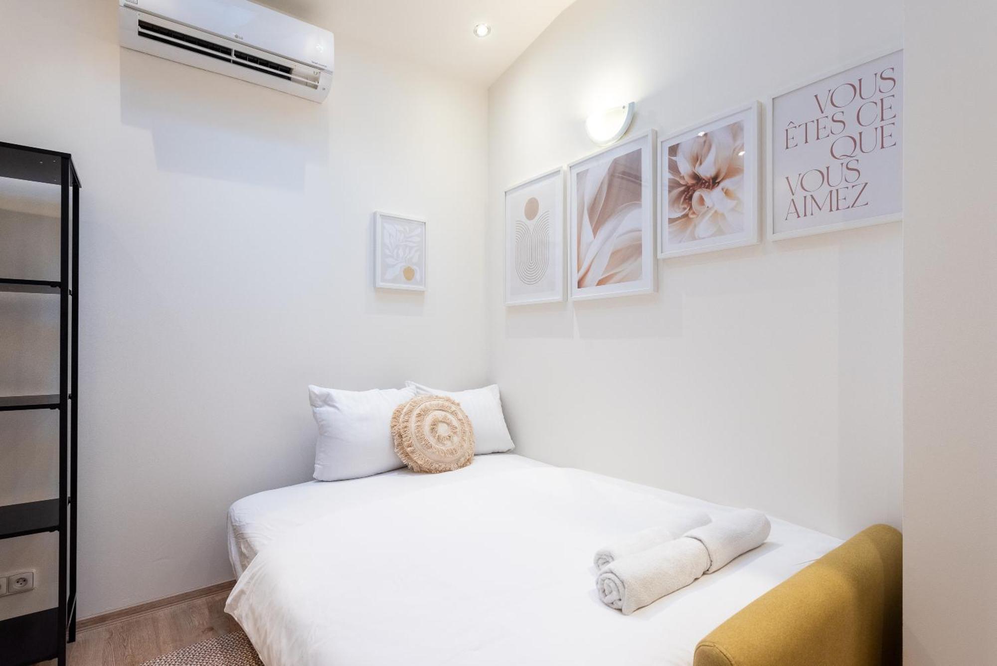 B.O.B. Klimentska Apartment Prague Ngoại thất bức ảnh